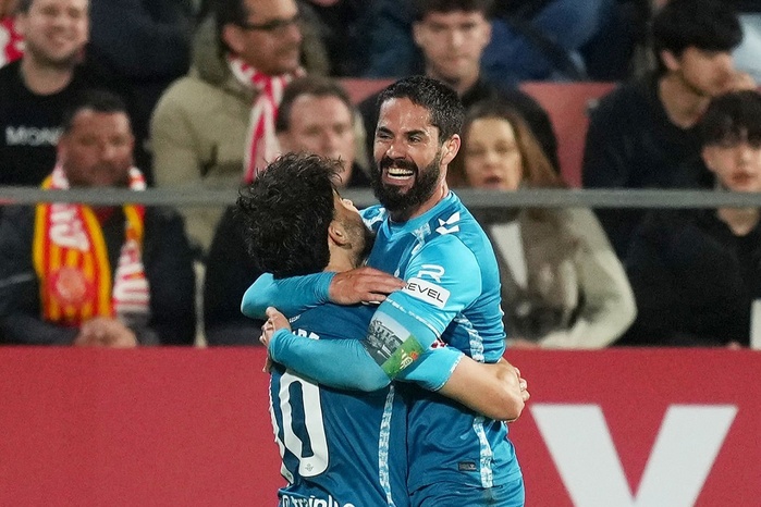 Liga : Abde Ezzalzouli, passeur décisif lors de la victoire du Real Betis face à Gérone Liga : Abde Ezzalzouli, passeur décisif lors de la victoire du Real Betis face à Gérone