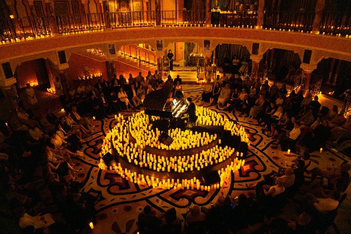 Candlelight illumine Agadir : une immersion musicale inédite entre mer et lumière Candlelight illumine Agadir : une immersion musicale inédite entre mer et lumière