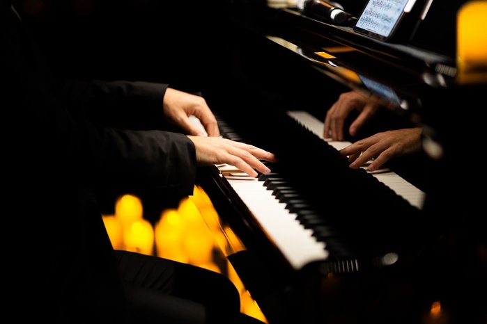 Candlelight illumine Agadir : une immersion musicale inédite entre mer et lumière Candlelight illumine Agadir : une immersion musicale inédite entre mer et lumière