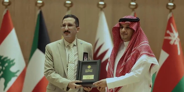 Arabie Saoudite : Le Marocain Younes Nafid remporte le prix du E-learning Arabie Saoudite : Le Marocain Younes Nafid remporte le prix du E-learning