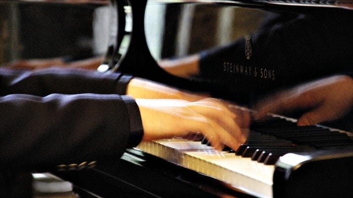 Marrakech: La musique classique à l’honneur au concours international de piano “Mouvement Contraire Maroc” Marrakech: La musique classique à l’honneur au concours international de piano “Mouvement Contraire Maroc”