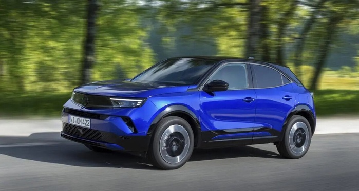 SUV compact - Opel Mokka 1.2 turbo Hybrid 136, plus simple et épuré