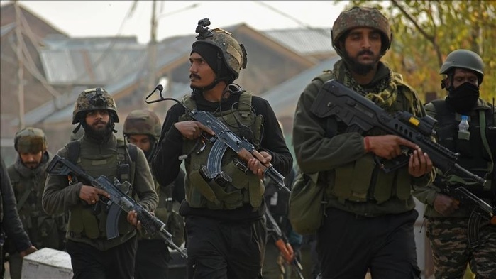 L'Inde assure avoir ciblé plusieurs positions au Pakistan L'Inde assure avoir ciblé plusieurs positions au Pakistan