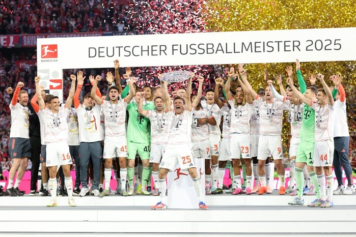 Bundesliga : Le Bayern honore son titre et le départ de Muller Bundesliga : Le Bayern honore son titre et le départ de Muller