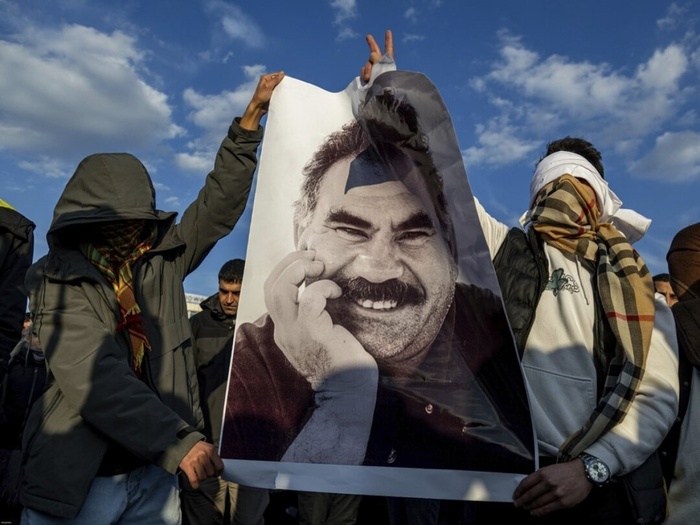 Turquie: le PKK dépose officiellement les armes Turquie: le PKK dépose officiellement les armes