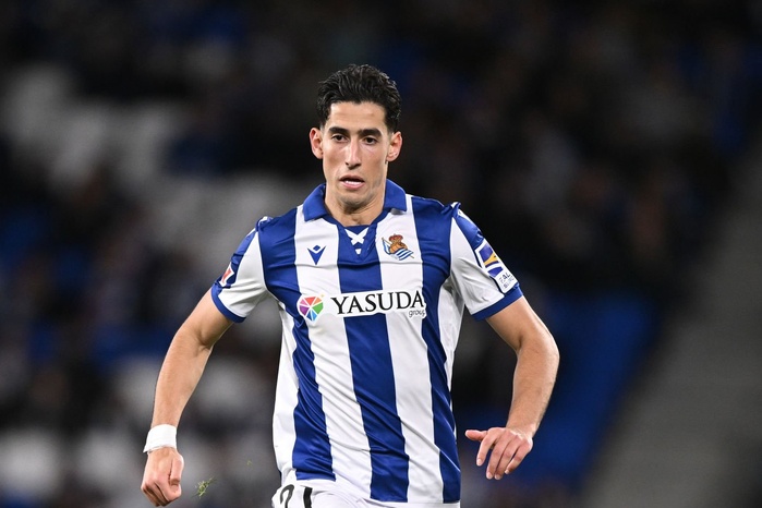 Nayef Aguerd ne souhaite pas revenir à West Ham après son prêt à la Real Sociedad Nayef Aguerd ne souhaite pas revenir à West Ham après son prêt à la Real Sociedad