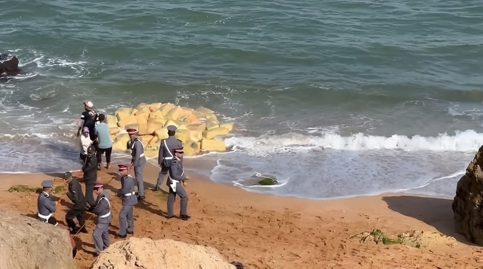 Safi : Saisie de 2 tonnes de cannabis au large de Lalla Fatma Safi : Saisie de 2 tonnes de cannabis au large de Lalla Fatma