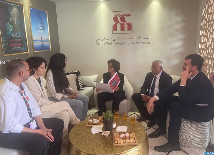 La ministre française de la Culture visite le pavillon marocain au Festival de Cannes La ministre française de la Culture visite le pavillon marocain au Festival de Cannes