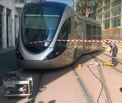 Un tramway déraille près de la gare Rabat-Ville Un tramway déraille près de la gare Rabat-Ville