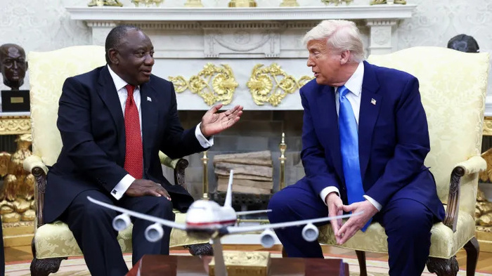 Racisme antiblanc : Trump humilie le président sud-africain au Bureau ovale   Racisme antiblanc : Trump humilie le président sud-africain au Bureau ovale