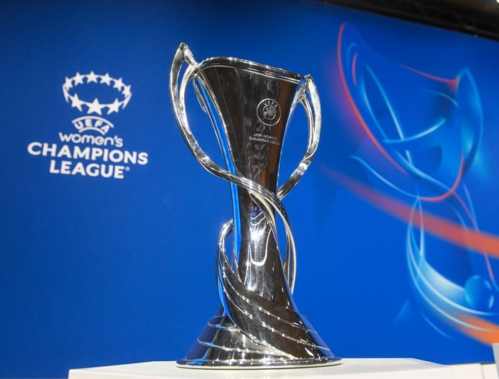 Le Trophée a été dérobé, il y a quelques jours, mais a été rapidement récupéré par la police portugaise ! Le Trophée a été dérobé, il y a quelques jours, mais a été rapidement récupéré par la police portugaise !