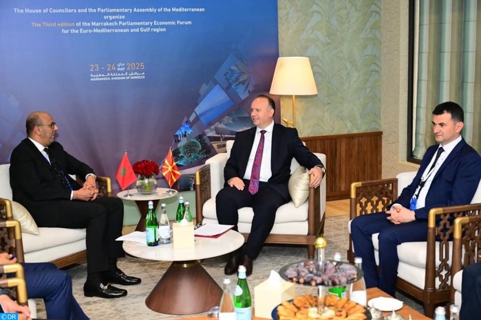 Marrakech : Ould Errachid s'entretient avec le président du Conseil des représentants du Bahreïn et le président de l'Assemblée de la Macédoine du Nord Marrakech : Ould Errachid s'entretient avec le président du Conseil des représentants du Bahreïn et le président de l'Assemblée de la Macédoine du Nord