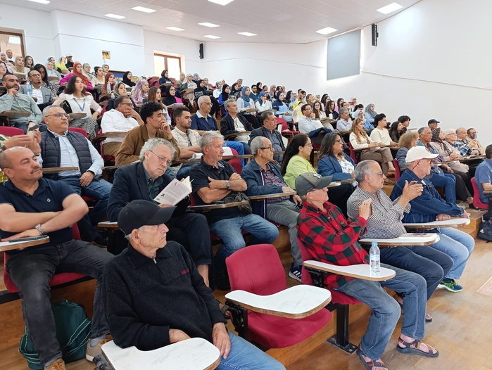 Fouad Laroui à El Jadida : "L'Intelligence Artificielle générative n’est ni un artiste, ni un écrivain ! " Fouad Laroui à El Jadida : "L'Intelligence Artificielle générative n’est ni un artiste, ni un écrivain ! "