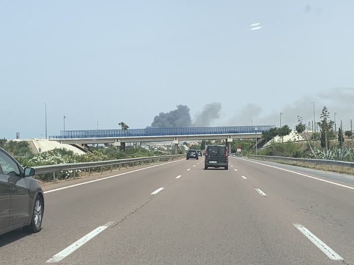 Aïn Atiq : Un gigantesque incendie ravage une usine Aïn Atiq : Un gigantesque incendie ravage une usine