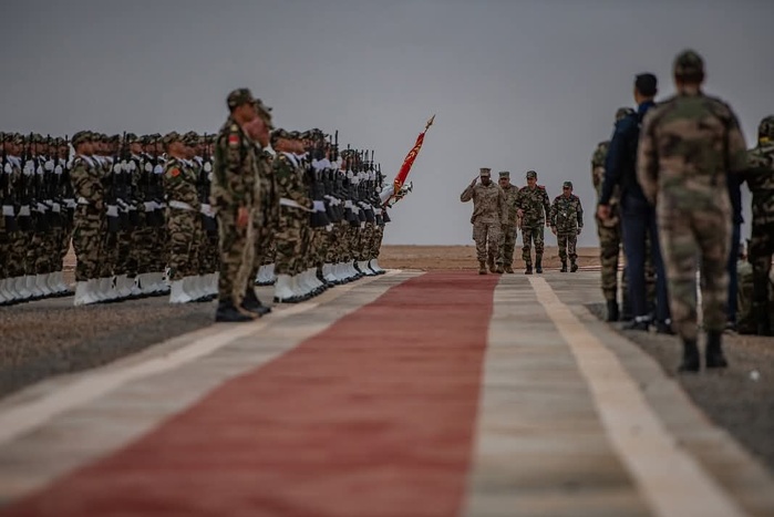 L’Inspecteur général des FAR, le général de Corps d’Armées, Mohammed Berrid en compagnie du Général Michael Longley, Chef de l’AFRICOM L’Inspecteur général des FAR, le général de Corps d’Armées, Mohammed Berrid en compagnie du Général Michael Longley, Chef de l’AFRICOM