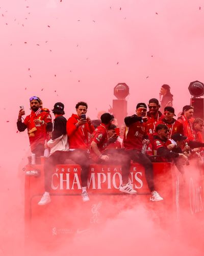 Liverpool : La parade du sacre vire au drame ! Liverpool : La parade du sacre vire au drame !