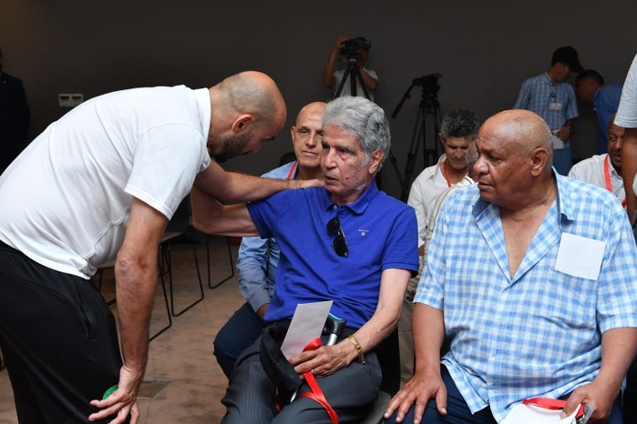 Fès : La FRMF rend hommage aux anciens internationaux du MAS et du CODM Fès : La FRMF rend hommage aux anciens internationaux du MAS et du CODM