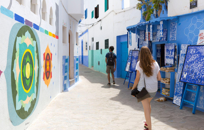 Rétro-Verso : Immersion dans l’héritage artistique du moussem d’Assilah Rétro-Verso : Immersion dans l’héritage artistique du moussem d’Assilah