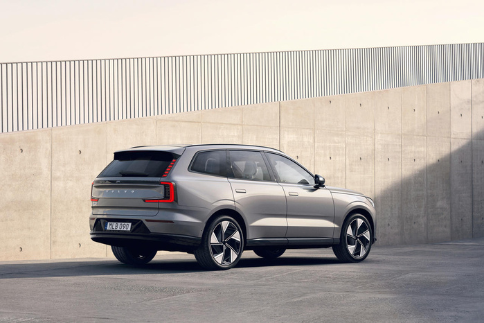 Électrique - Volvo EX90, opulent et chaleureux