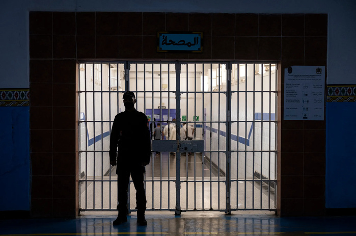 La loi 10-23 vise à améliorer les conditions de détention et à encadrer la gestion des prisons...