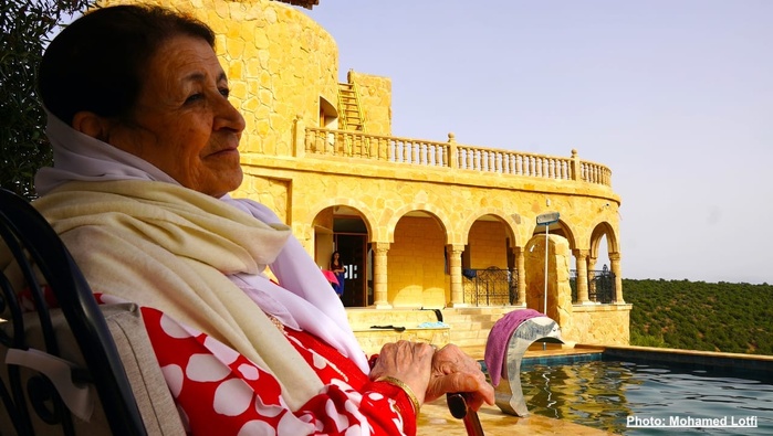 Mère et son univers! Mère et son univers!