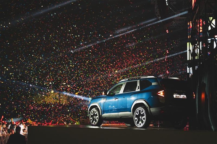 Le Dacia Bigster au concert des 20 ans de Dacia.