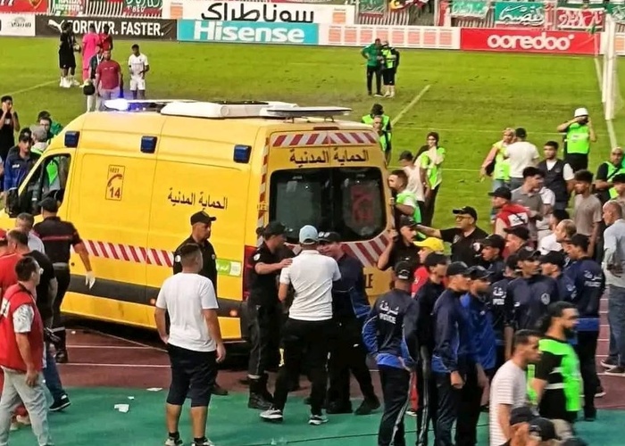 Algérie : Trois morts et 74 blessés lors de la célébration du titre du Mouloudia Algérie : Trois morts et 74 blessés lors de la célébration du titre du Mouloudia
