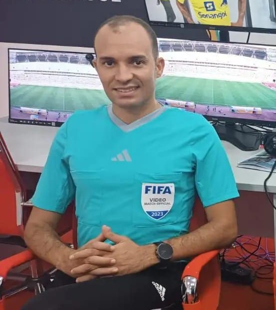 CDM Clubs 25 : Hamza El Fariq désigné assistant VAR pour Benfica – Bayern prévu ce mardi CDM Clubs 25 : Hamza El Fariq désigné assistant VAR pour Benfica – Bayern prévu ce mardi