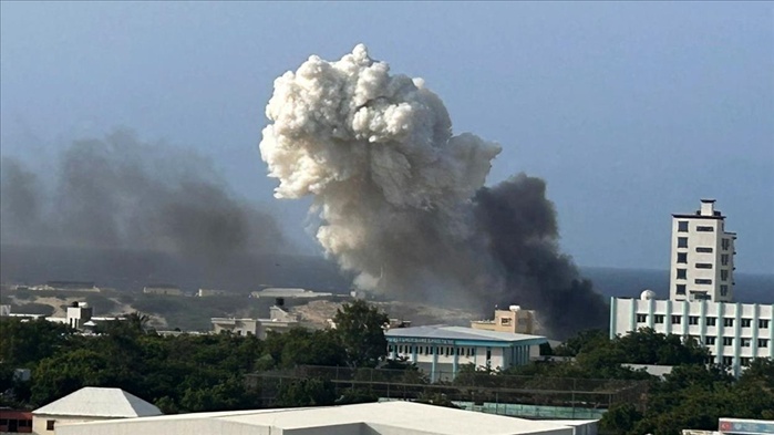 5 morts dans le crash d'un hélicoptère de l'UA en Somalie 5 morts dans le crash d'un hélicoptère de l'UA en Somalie