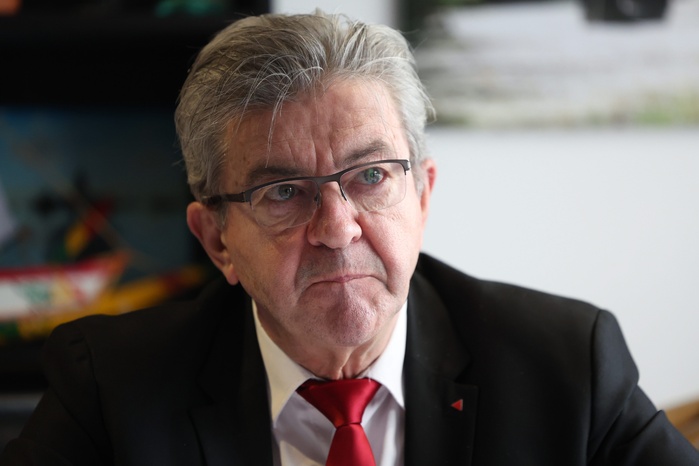 Sahara : Sous la pression des apôtres de LFI, Jean Luc-Mélenchon appelle à la neutralité de la France Sahara : Sous la pression des apôtres de LFI, Jean Luc-Mélenchon appelle à la neutralité de la France
