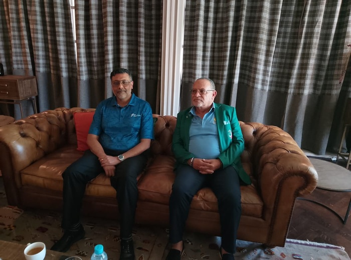 Raul Singh, directeur de l'International Series, et Jalil Benazzouz, le DTN.