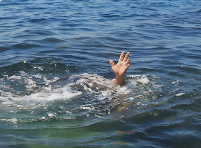 El Jadida - Baignade fatale: 4 morts sur une plage non surveillée El Jadida - Baignade fatale: 4 morts sur une plage non surveillée