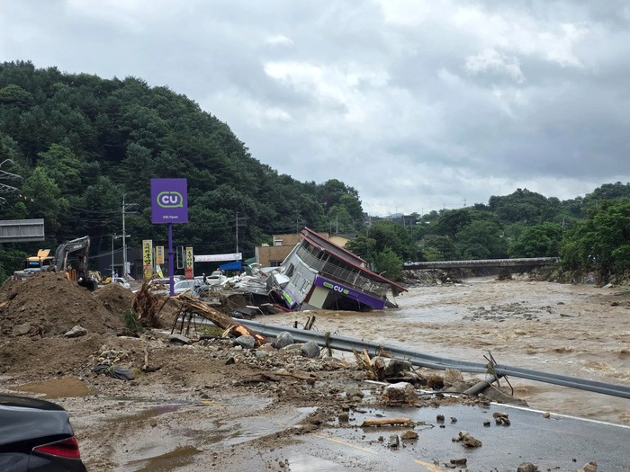 Pluies torrentielles en Corée du Sud : 14 morts Pluies torrentielles en Corée du Sud : 14 morts