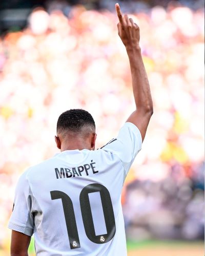 Real : Mbappé hérite du n°10 Real : Mbappé hérite du n°10