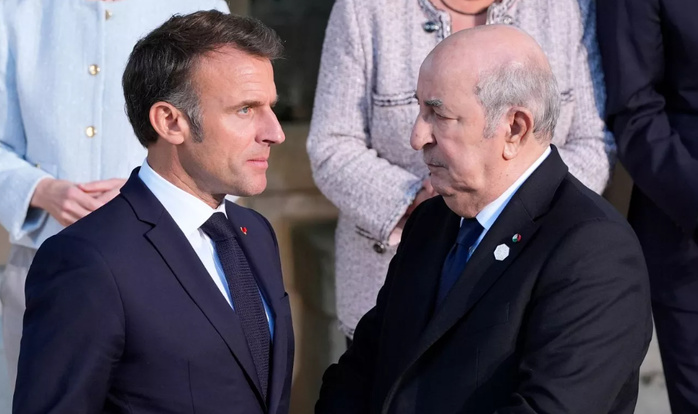 France-Algérie: Emmanuel Macron demande à son gouvernement "la suspension formelle" de l'exemption de visa pour les passeports officiels et diplomatiques France-Algérie: Emmanuel Macron demande à son gouvernement "la suspension formelle" de l'exemption de visa pour les passeports officiels et diplomatiques