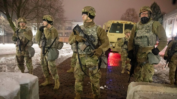 Etats-Unis : La Garde nationale chargée de "nettoyer" Washington Etats-Unis : La Garde nationale chargée de "nettoyer" Washington