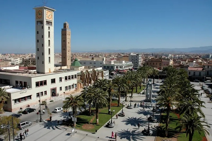 Rétro - Verso : La Place du 16 août d’Oujda, un lieu qui célèbre une épopée Rétro - Verso : La Place du 16 août d’Oujda, un lieu qui célèbre une épopée