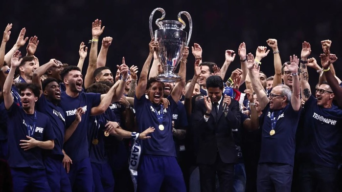 Médias - Goal / "La couronne et le collectif : Le faux pas du PSG dans la course au Ballon d'Or" Médias - Goal / "La couronne et le collectif : Le faux pas du PSG dans la course au Ballon d'Or"