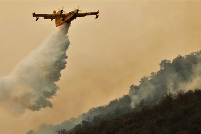 Incendie à Chefchaouen: trois sur quatre principaux foyers maîtrisés, l'extinction du foyer restant en cours (ANEF)