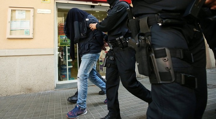 Espagne : Deux partisans de Daech arrêtés en coordination avec la DGST Espagne : Deux partisans de Daech arrêtés en coordination avec la DGST