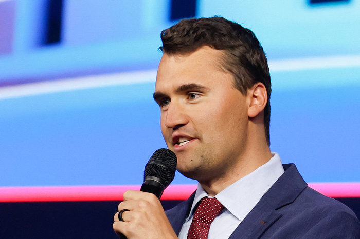 L'influenceur pro-Trump Charlie Kirk tué par balle en plein débat dans une université L'influenceur pro-Trump Charlie Kirk tué par balle en plein débat dans une université
