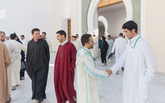 Etude : Les jeunes marocains conservent leur appartenance religieuse malgré le recul des pratiques