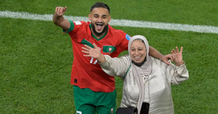 Sofiane Boufal dément les rumeurs sur le décès de sa mère Sofiane Boufal dément les rumeurs sur le décès de sa mère