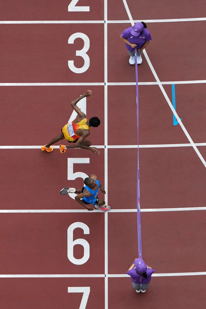 Championnat du Monde d'Athlétisme 2025/Marathon (H) : Mohamed Reda El Aaraby 20e ; l’Italo-marocain Iliass Aouani 3e au terme d’un final d’anthologie ! Championnat du Monde d'Athlétisme 2025/Marathon (H) : Mohamed Reda El Aaraby 20e ; l’Italo-marocain Iliass Aouani 3e au terme d’un final d’anthologie !