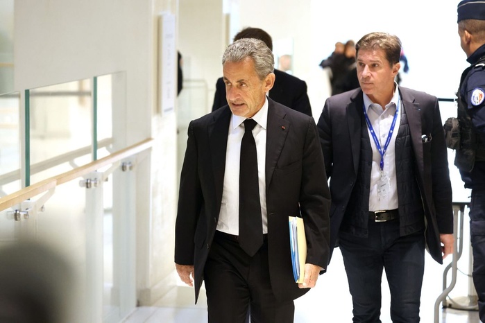 Nicolas Sarkozy bientôt incarcéré suite à sa condamnation dans l'affaire de Kadhafi Nicolas Sarkozy bientôt incarcéré suite à sa condamnation dans l'affaire de Kadhafi