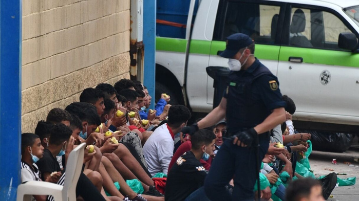 Sebta : Début du transfert de mineurs marocains isolés vers la péninsule ibérique Sebta : Début du transfert de mineurs marocains isolés vers la péninsule ibérique