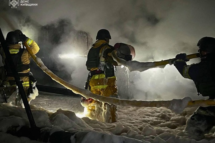 Guerre en Ukraine : Drones ukrainiens sur Sotchi et frappes russes sur Zaporijjia et Lviv Guerre en Ukraine : Drones ukrainiens sur Sotchi et frappes russes sur Zaporijjia et Lviv