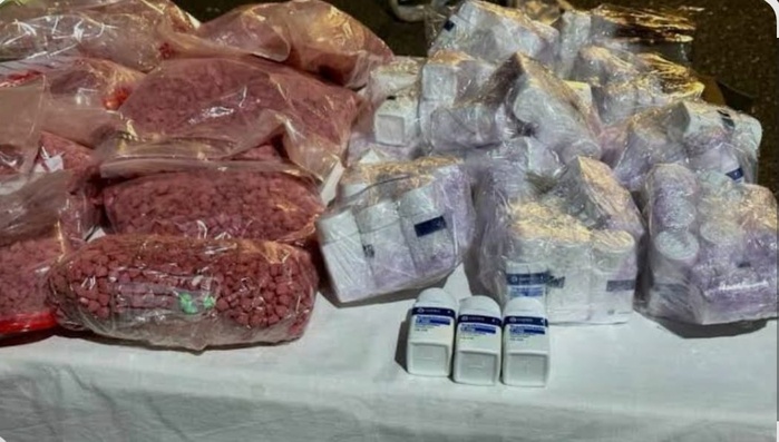 Tanger Med: Saisie de plus de 21 000 comprimés psychotropes dans une opération de contrebande internationale avortée Tanger Med: Saisie de plus de 21 000 comprimés psychotropes dans une opération de contrebande internationale avortée