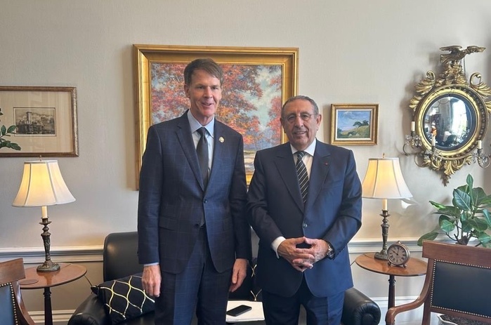 L’ambassadeur du Maroc à Washington Youssef Amrani et le député républicain Jefferson Shreve, lors d'une rencontre mercredi 15 octobre 2025. L’ambassadeur du Maroc à Washington Youssef Amrani et le député républicain Jefferson Shreve, lors d'une rencontre mercredi 15 octobre 2025.