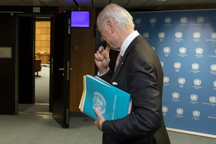 Sahara : De Mistura appelle l'Algérie à pousser le Polisario au dialogue Sahara : De Mistura appelle l'Algérie à pousser le Polisario au dialogue